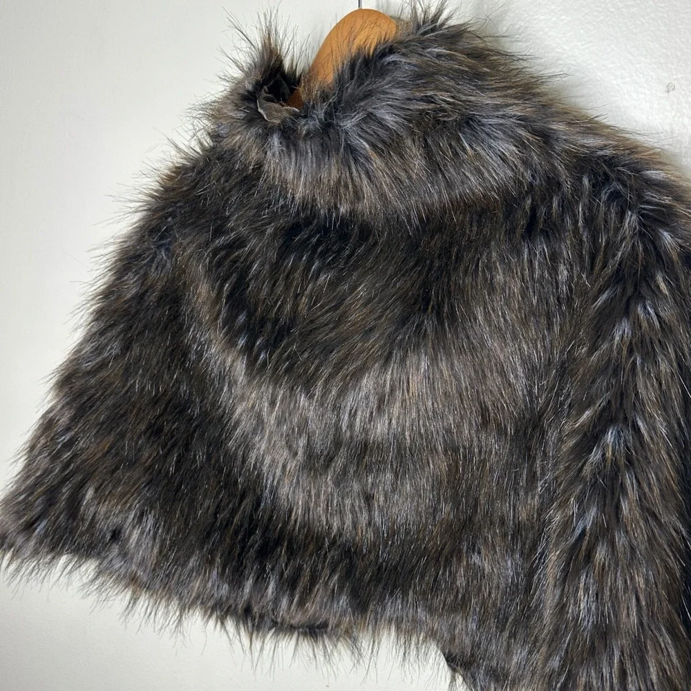 bebe Faux Fur Shrug Capelet Brown Cropped Evening Wrap M/L